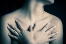 Pacientky s rakovinou prsu ohrožují nádory v kostech.