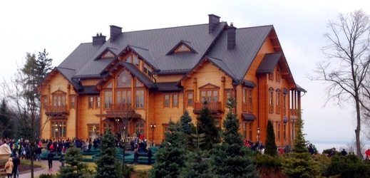Janukovyčova rezidence skrývala neuvěřitelně opulentní vybavení a dekorace.