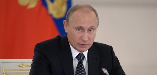 Ruský prezident Vladimir Putin údajně vydal rozkaz, aby se od hranic s Ukrajinou stáhly tisíce ruských vojáků.