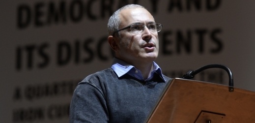 Michail Chodorkovskij vystoupil na zahájení konference Forum 2000.