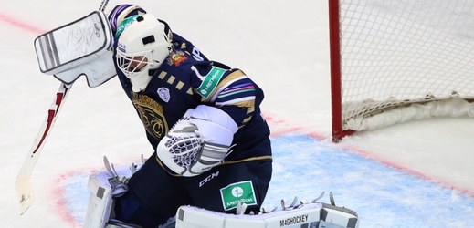 Hokejový brankář Tomáš Pöpperle podruhé v kariéře zažívá, jaké je to hájit barvy nováčka Kontinentální ligy.
