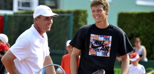 Ivan Lendl (vlevo) s Tomášem Berdychem (na snímku z roku 2011).