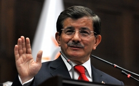 Premiér Ahmet Davutoglu.
