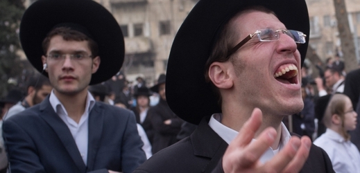 Ortodoxní Žide protestují v Jeruzalémě.