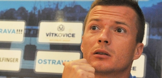 Fotbalista Václav Svěrkoš neobdržel výpověď smlouvy s Baníkem Ostrava. 