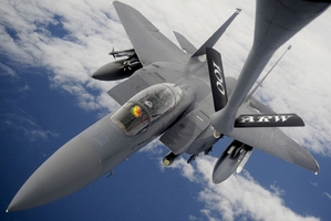 Americký F-15 Strike Eagle.