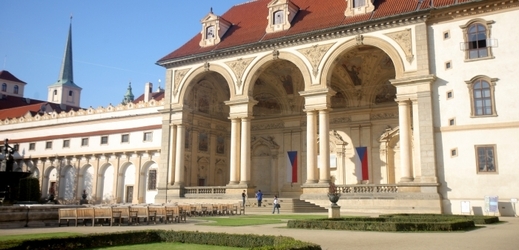 Valdštejnský palác, sídlo Senátu ČR.