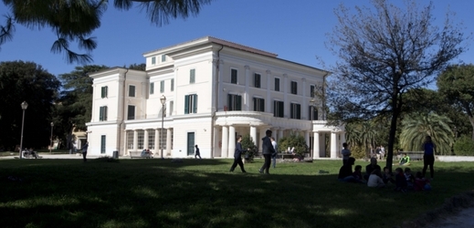 Villa Torlonia, jejíž součásti je také bývalý Mussoliniho bunkr.