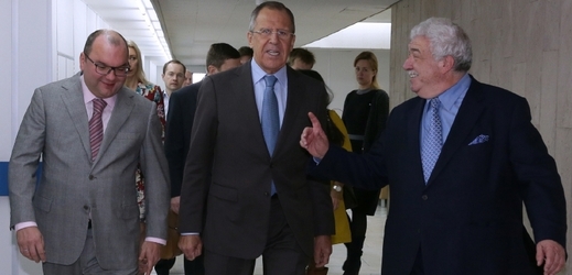 Ministr Lavrov navštávil 27. října agenturu TASS.
