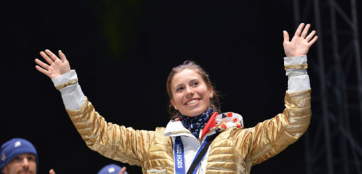 Olympijská vítězka ve snowboardcrossu Eva Samková vyhrála anketu Dukly Praha pro nejlepšího sportovce roku.
