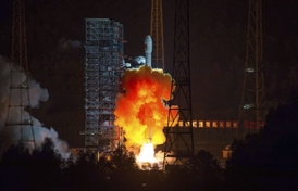 Čínská družice vykonala úspěšnou pouť po oběžné dráze Měsíce.