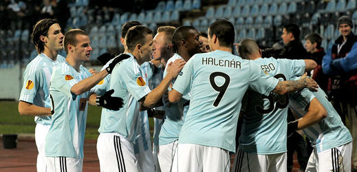 Fotbalisté Slovanu Bratislava si za posledních osm ligových zápasů připsali teprve druhé vítězství.