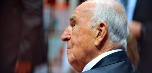 Helmut Kohl v říjnu na knižním veletrhu ve Frankfurtu.