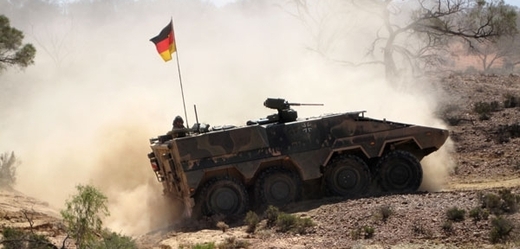 Bundeswehr testuje obrněnce typu Boxer.