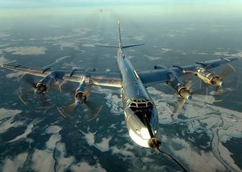 Ruské bombardéry testují bojovou připravenost zemí NATO.