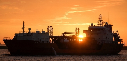 Dánská společnost OW Bunker, která je největším světovým dodavatelem pohonných hmot pro lodě, vyhlásila bankrot.