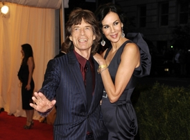 Mick Jagger a zesnulá partnerka L'Wren Scottová.