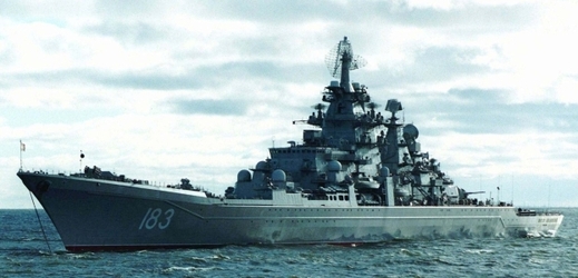 K Austrálii míří několik ruských lodí. Ilustrační foto - křižník Pjotr Velikij.
