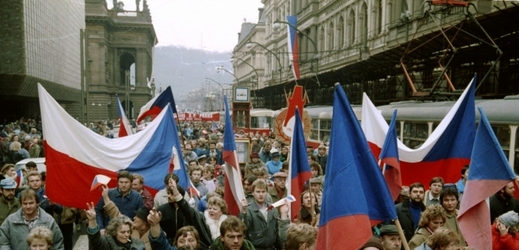 Foto stávky z listopadu 1989.