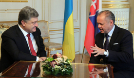 Slovenský prezident Kiska s ukrajinským prezidentem Porošenkem v Bratislavě.
