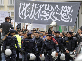 Islamistická demonstrace ve Vídni z roku 2012.