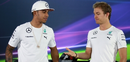 Lewis Hamilton a Nico Rosberg (zleva).