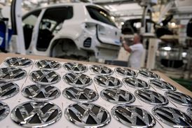 Koncern Volkswagen může letos prorazit magickou hranici 10 milionů prodaných vozů.
