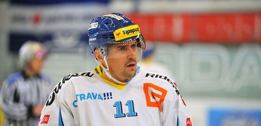 Bývalý hokejový útočník Viktor Ujčík bude působit v prvoligové Dukle Jihlava jako asistent trenéra.