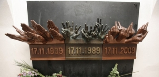 Památník listopadu 1989 na Národní třídě