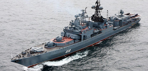 Do manévrů se zapojí i protiponorková loď Severomorsk .