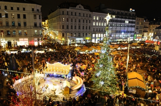 Vánoční trhy na brněnském náměstí Svobody.