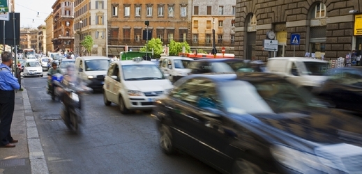 Starostova rozhodnutí dopravě v Římě nepomáhají (ilustrační foto).