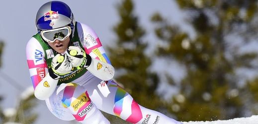 Lindsey Vonnová korunovala návrat po zranění druhým místem v superobřím slalomu.