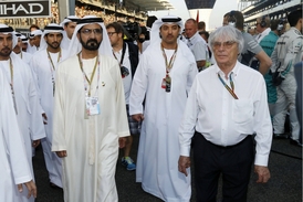 Šéf formule 1 Bernie Ecclestone (vpravo).