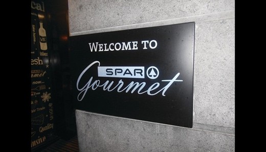 Designově se chce Spar Gurmet výrazně lišit od velkých marketů.