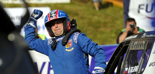 Stejně jako před rokem cenu pro nejlepšího jezdce své kategorie získali autokrosař Václav Fejfar.