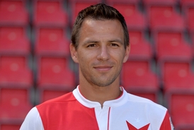 Slovenský fotbalový obránce Martin Dobrotka opouští Slavii a vrací se do Slovanu Bratislava, odkud v létě roku 2012 do Prahy přišel.