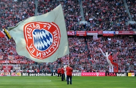 Allianz Arena s kapacitou přes 71 tisíc diváků bývá na každý zápas beznadějně vyprodaná.