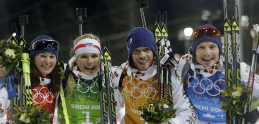 Čeští biatlonisté (zleva) Veronika Vítková, Gabriela Soukalová, Jaroslav Soukup a Ondřej Moravec vybojovali na OH v Soči pět medailí.
