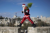 Santa Claus navštíví i Jeruzalém.