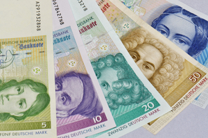 Západoněmecké bankovky.
