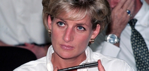 Princezna Diana na archivním snímku z roku 1997.