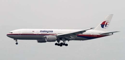 Let Malaysia Airlines MH370 se ztratil z radarů 8.března 2014.