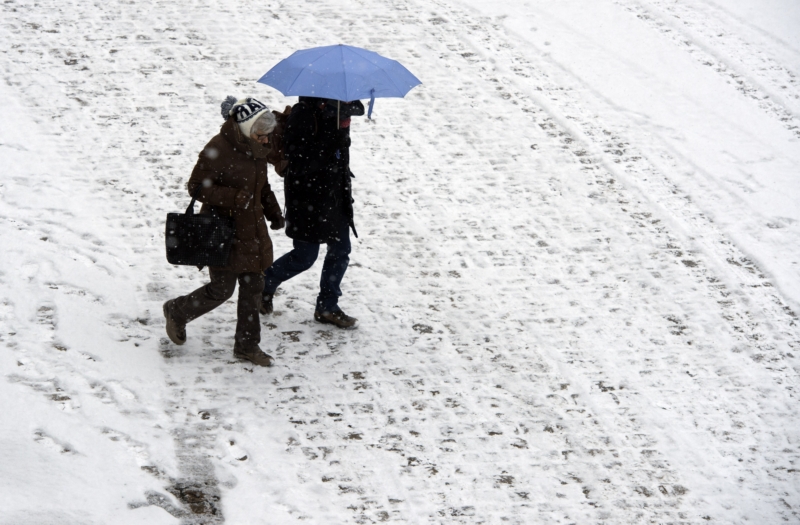 Sněhová nadílka dorazila 29. prosince i do České republiky.
