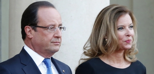 Prezident Francois Hollande a bývalá první dáma Valérie Trierweilerová.