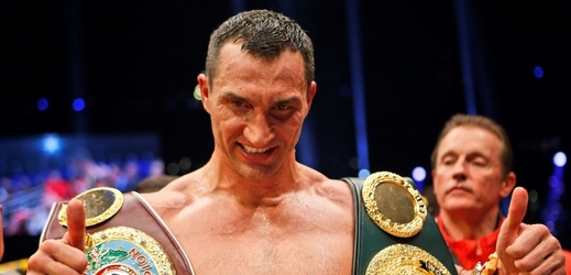 Ukrajinský boxer Vladimir Kličko bude obhajovat mistrovské tituly organizací WBA, IBF a WBO 25. dubna v New Yorku. 