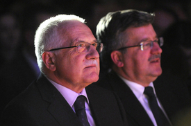 Václav Klaus (vlevo) a polský prezident Bronislaw Komorovski.