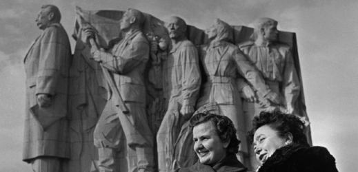 Stalinův pomník na Letné.