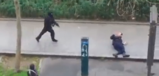 Video z útoku, které zachycuje vraždu Ahmeda Merabeta.