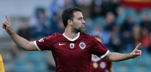 Josef Hušbauer by si měl odbýt premiéru v Cagliari ve středu v pohárovém utkání proti Parmě.